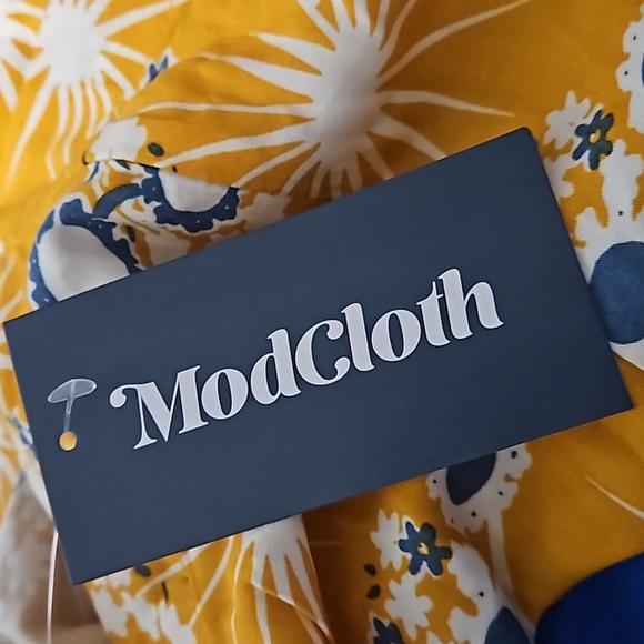 NEW Modcloth On Cloud Nineties Shift Dress Sunglasses Print Yellow Women M - Picture 5 of 11